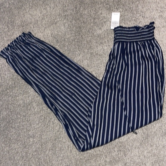 Women’s casual joggers - Picture 4 of 5